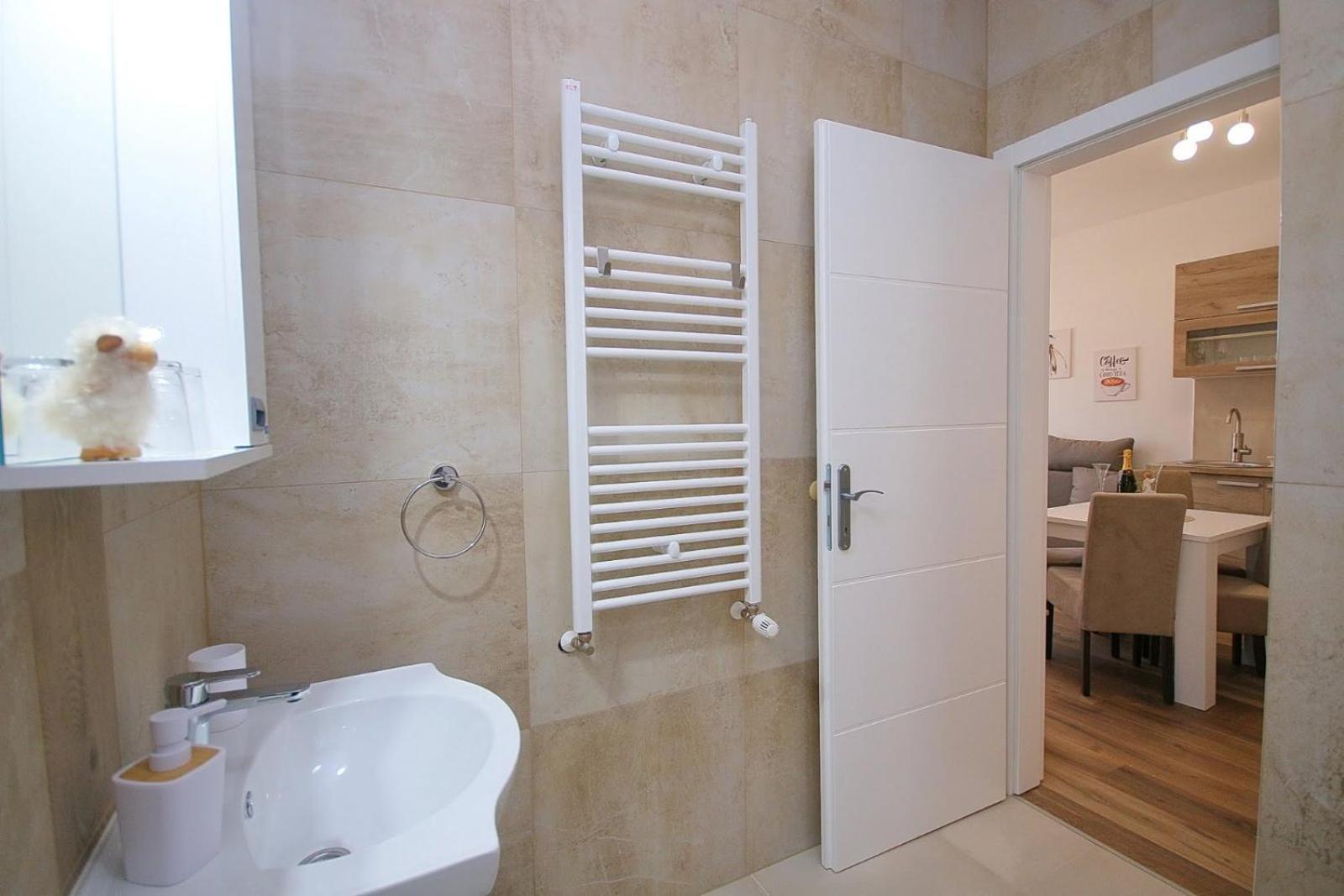 Anro Apartment Palic Bagian luar foto